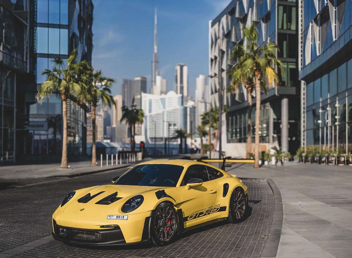 Porsche 911 GT3 RS Yellow — 02