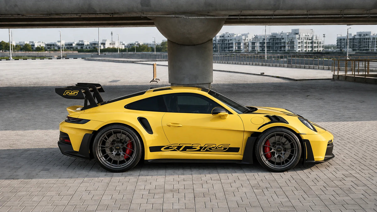 Porsche 911 GT3 RS Yellow — 03