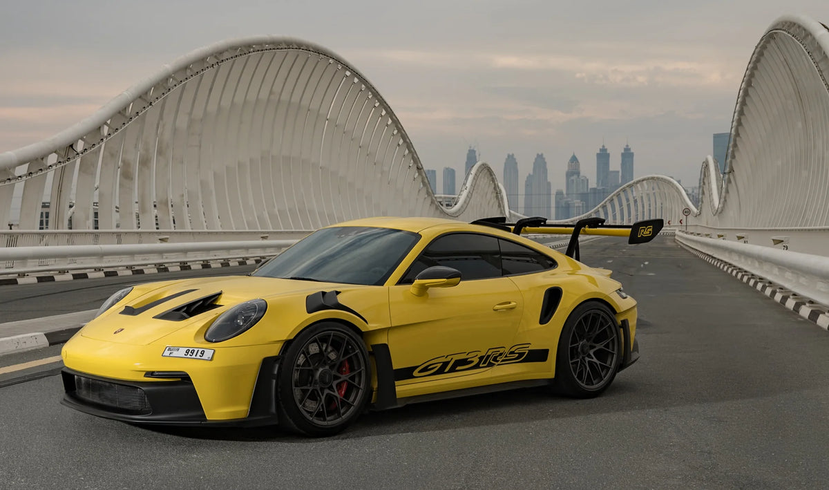 Porsche 911 GT3 RS Yellow — 01