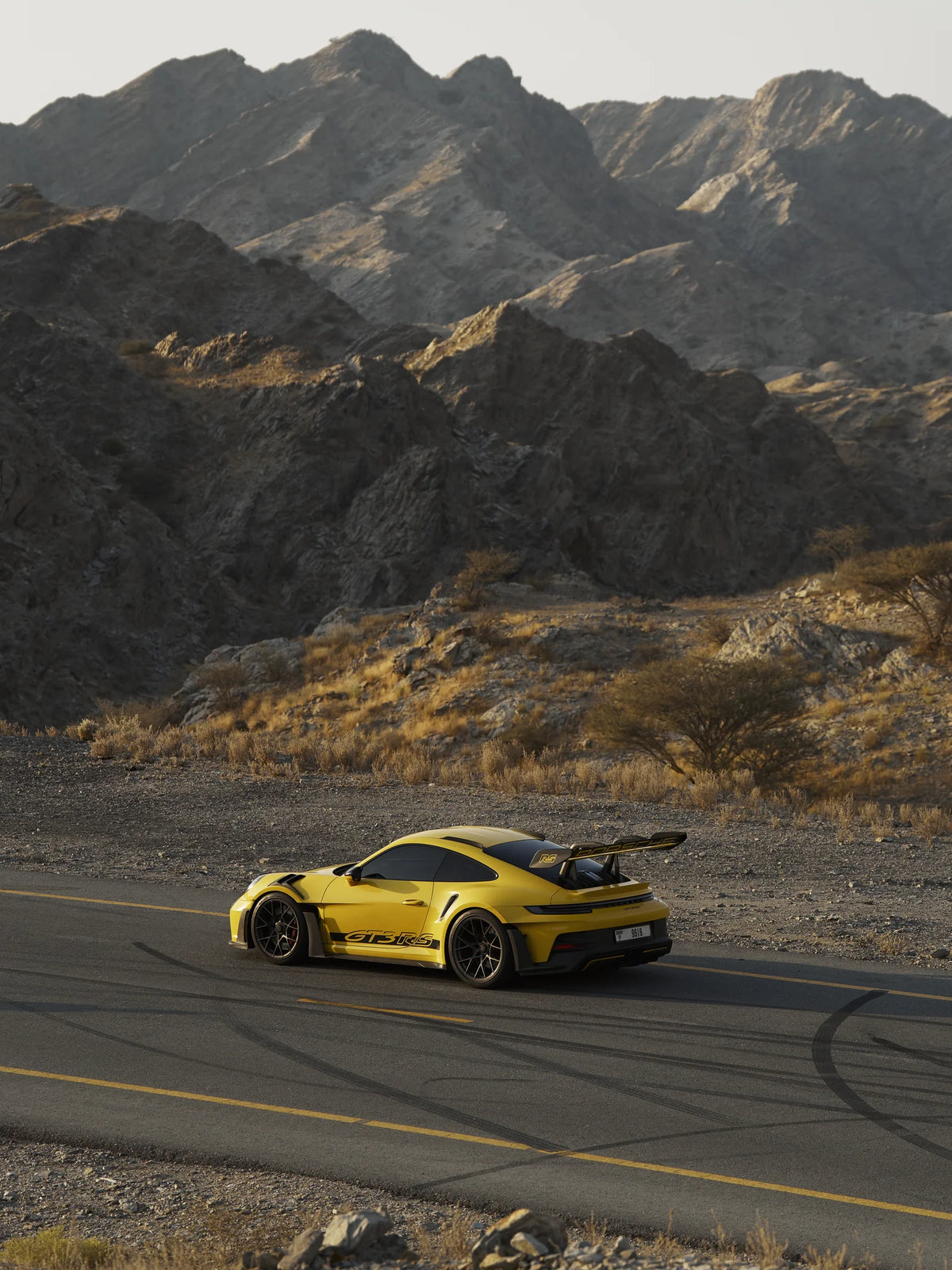 Porsche 911 GT3 RS Yellow — 08