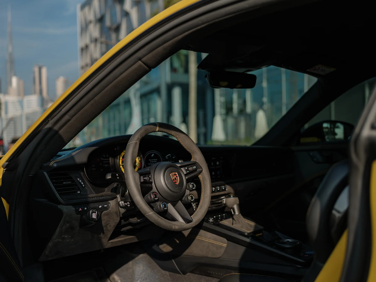 Porsche 911 GT3 RS Yellow — 09