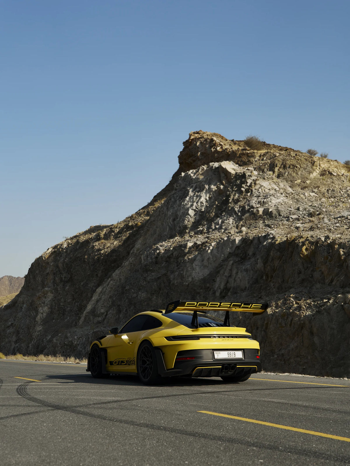 Porsche 911 GT3 RS Yellow — 11